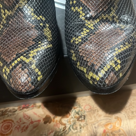 Brian Atwood ankle boots. W’s size 10 python leather authentic. - Picture 10 of 12